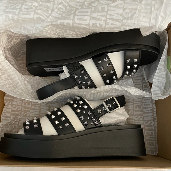 COPY - Steve Madden Sandals - Picture 4 of 5